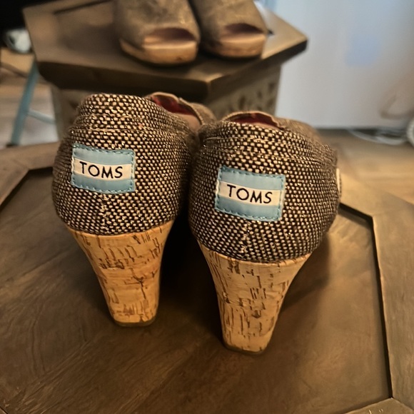 TOMS, wedge cork heels, size 8.5 - Picture 9 of 12